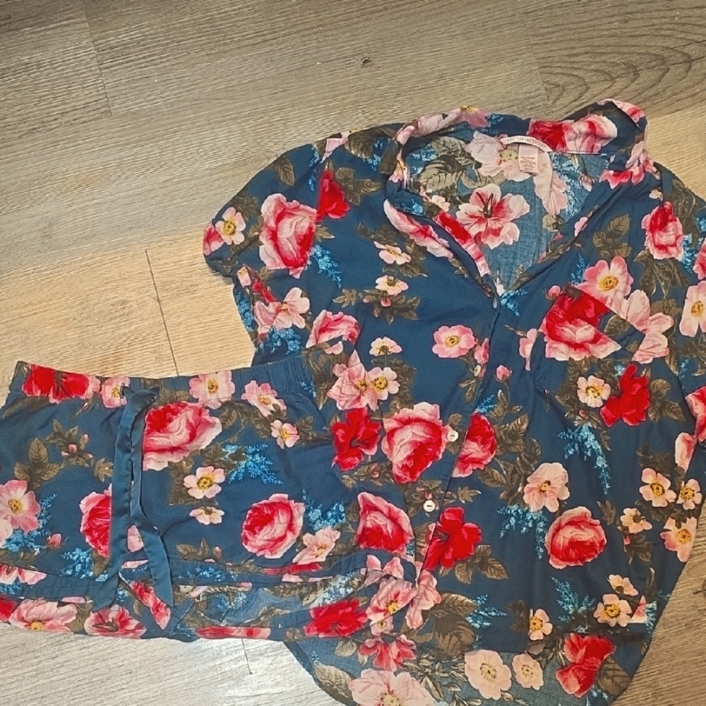 Victoris Secret Floral Button-Up Shirt and Shorts Set